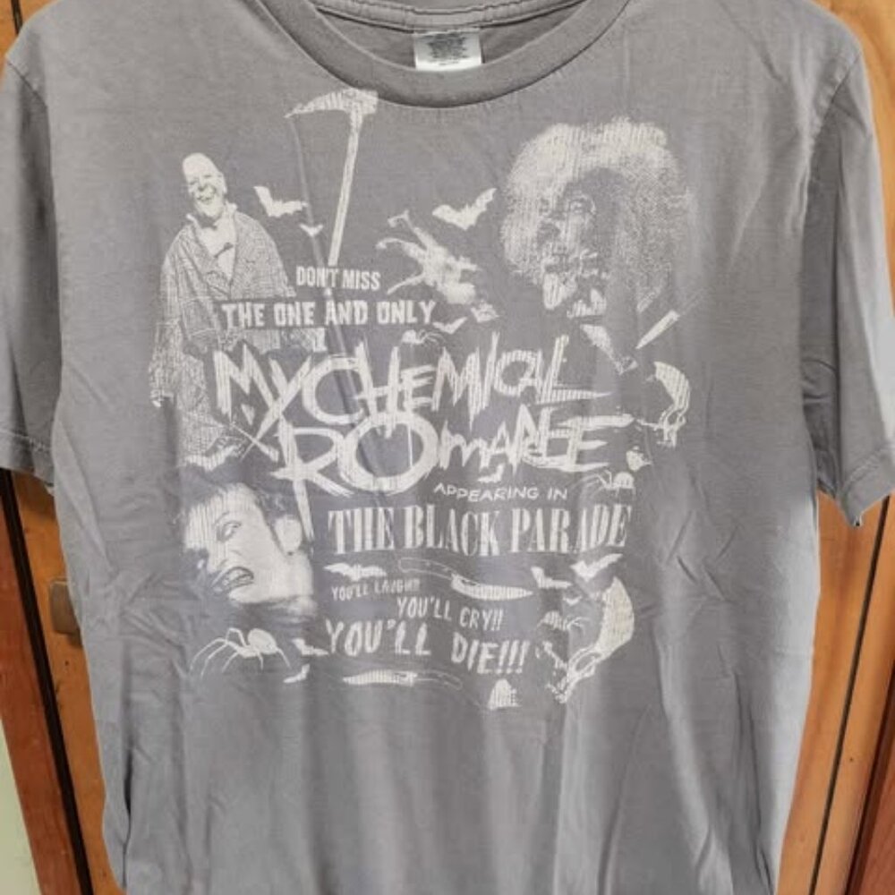 My Chemical Romance size L concert tee shirt-Unisex